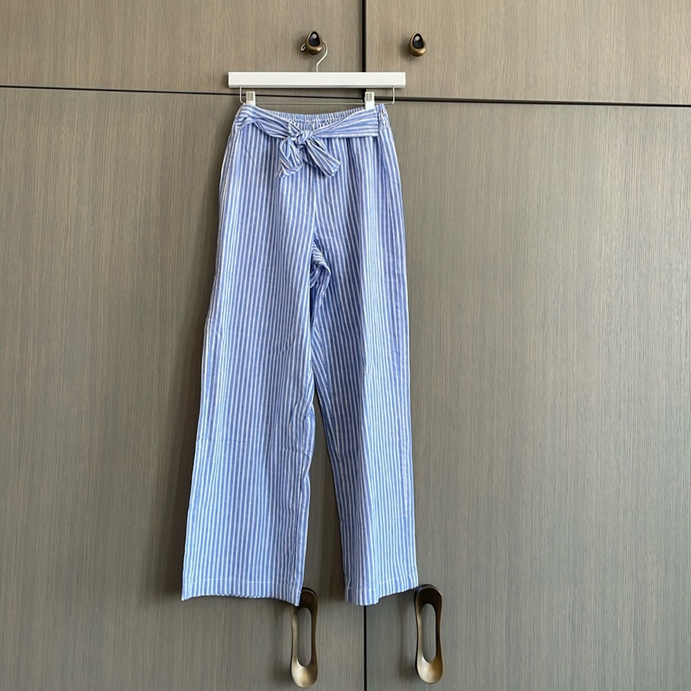 Women’s wide leg stripped pants